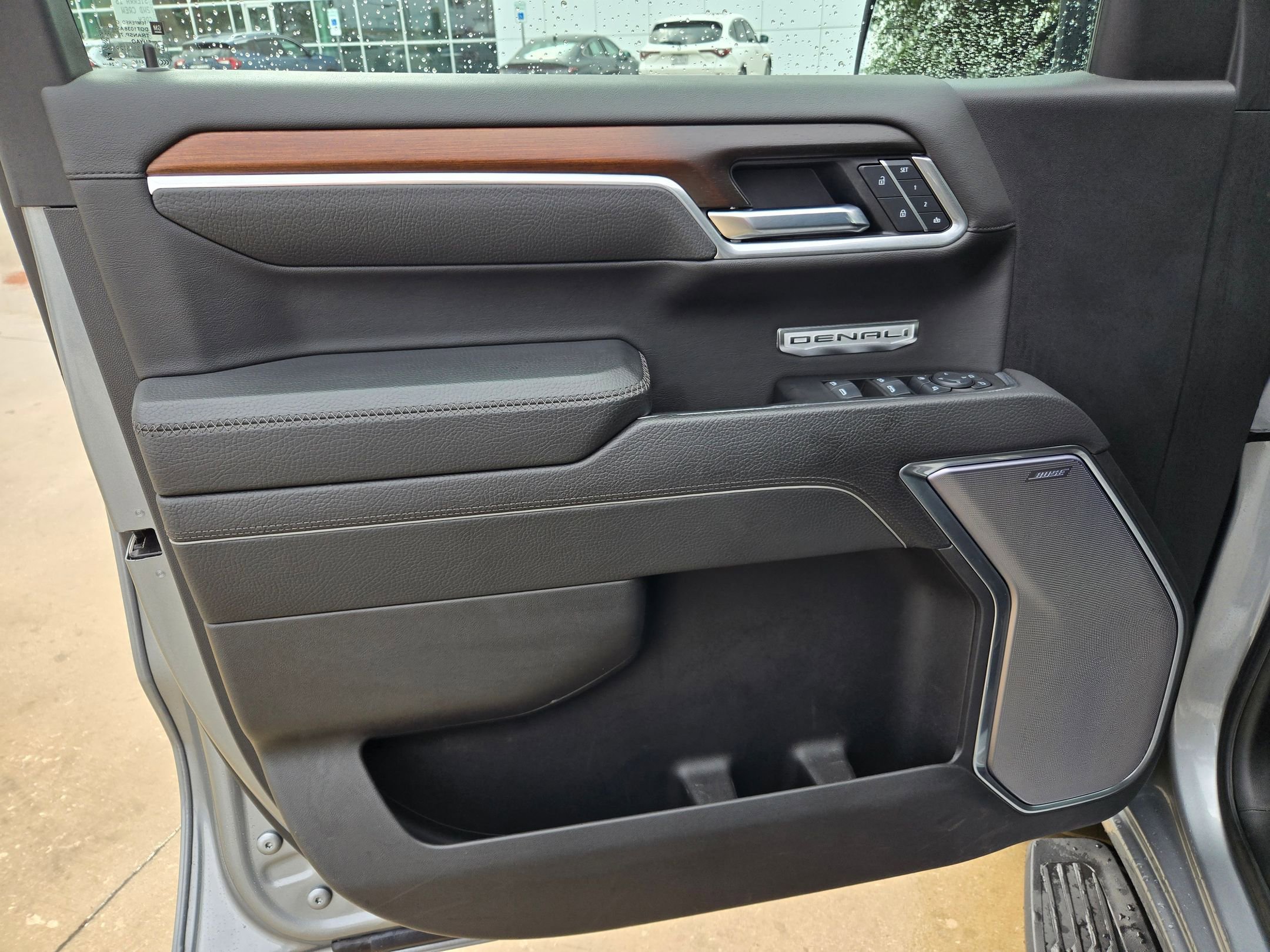 Certified 2025 GMC Sierra 1500 Denali w/ Technology Package RWD image 15