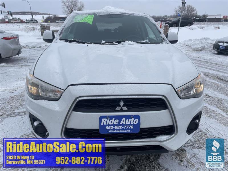 Used 2013 Mitsubishi Outlander Sport ES image 2
