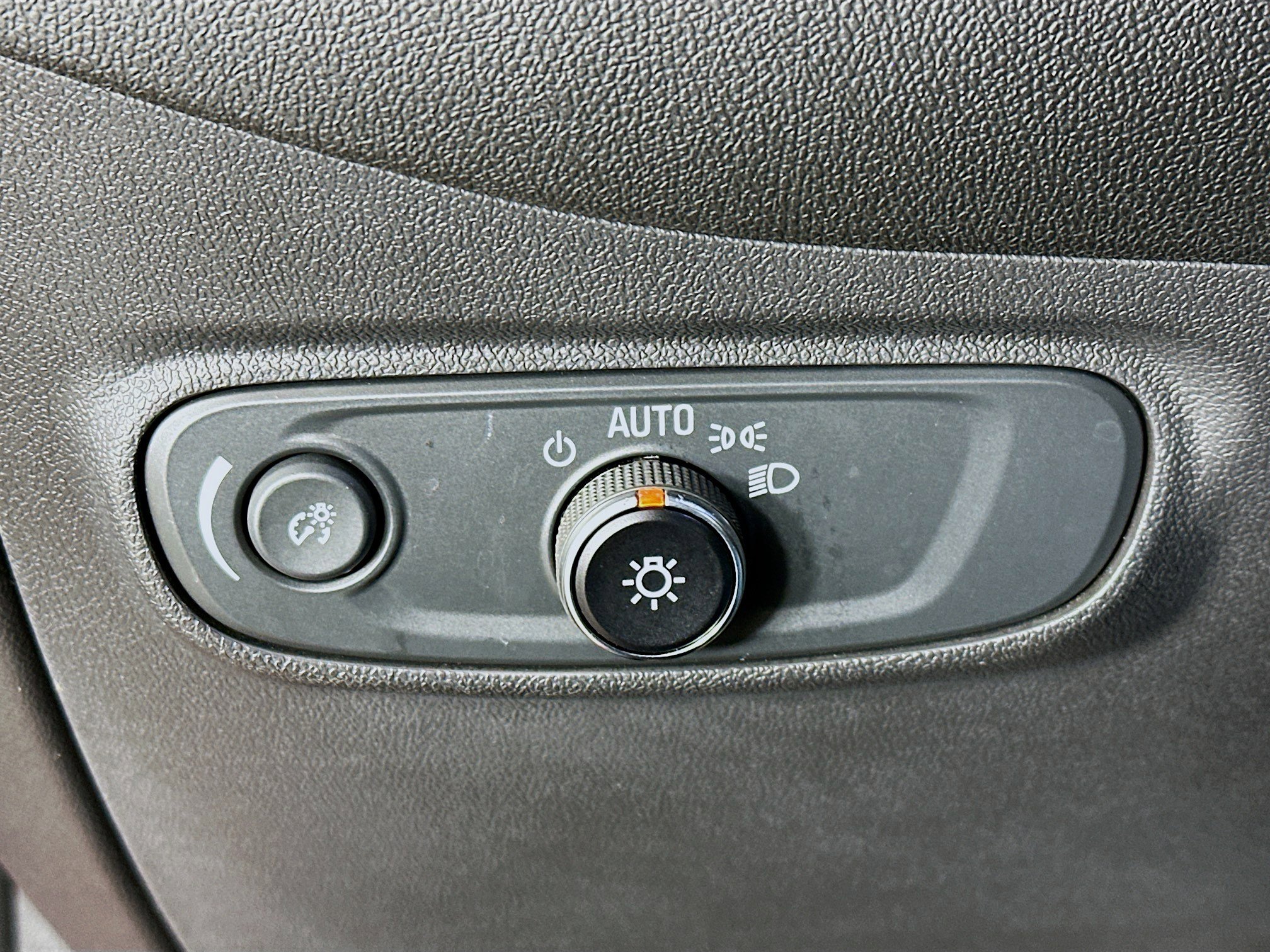 Used 2022 Chevrolet Equinox LT image 17