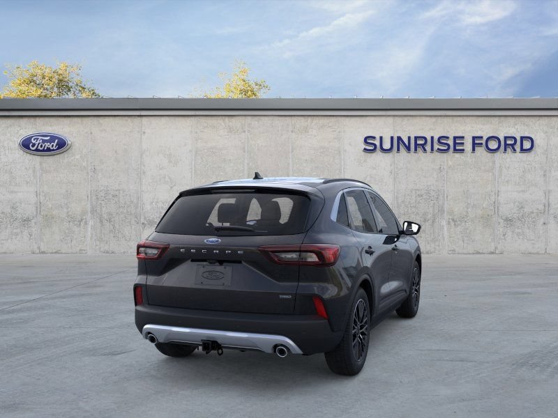 New 2025 Ford Escape SE w/ Class II Trailer Tow Package FWD image 8