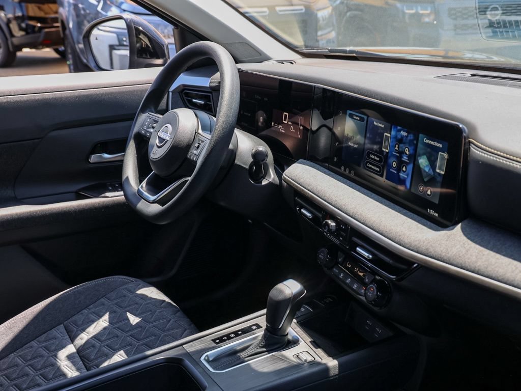 New 2026 Nissan Kicks SV w/ SV Premium Package FWD image 20