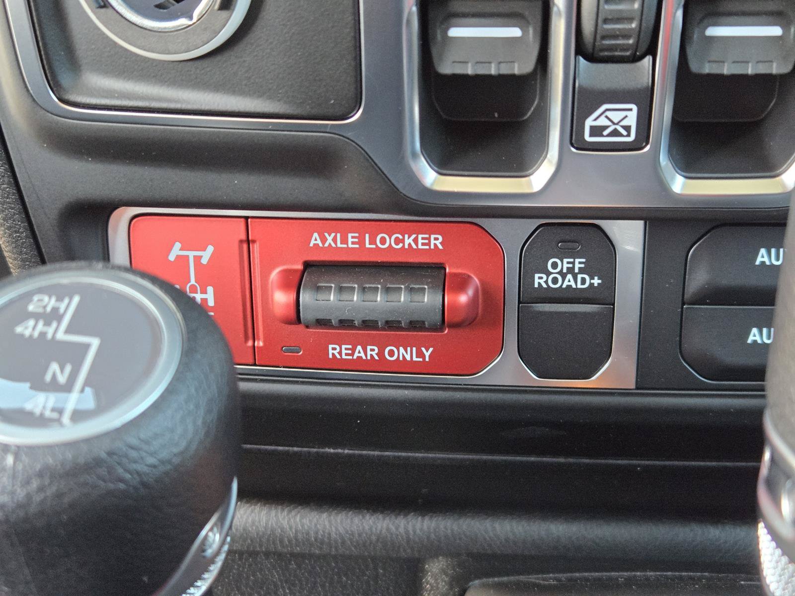 New 2026 Jeep Gladiator Sport AWD/4WD image 16
