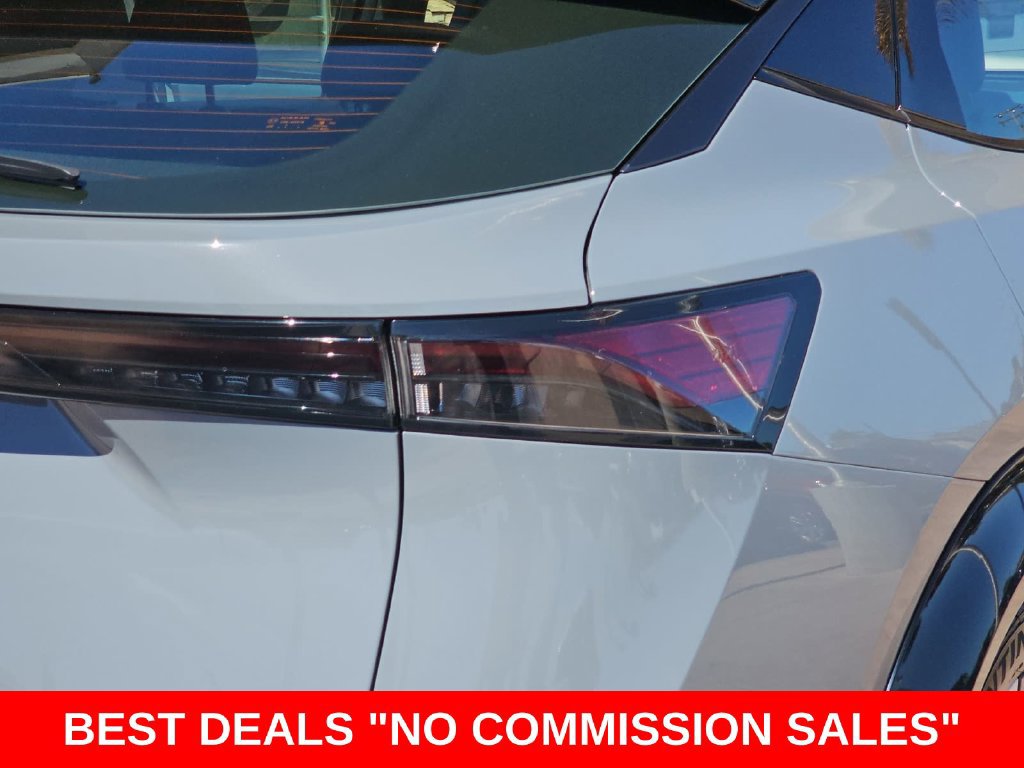 Used 2023 Nissan Ariya AWD/4WD image 40