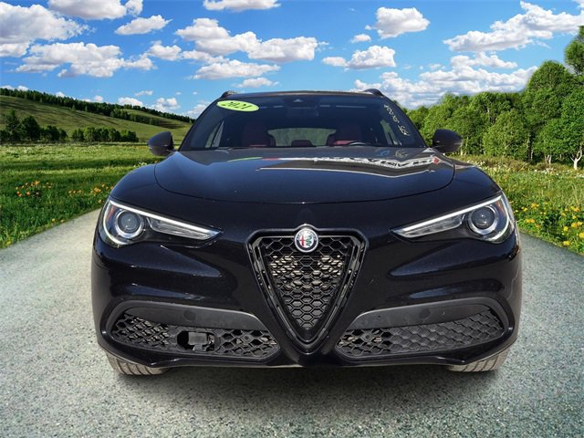 Used 2021 Alfa Romeo Stelvio Ti Sport image 8