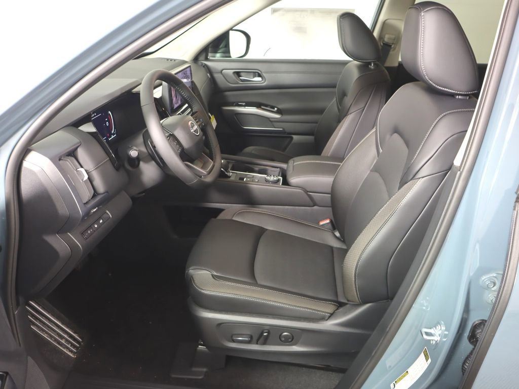 New 2026 Nissan Pathfinder SL image 22