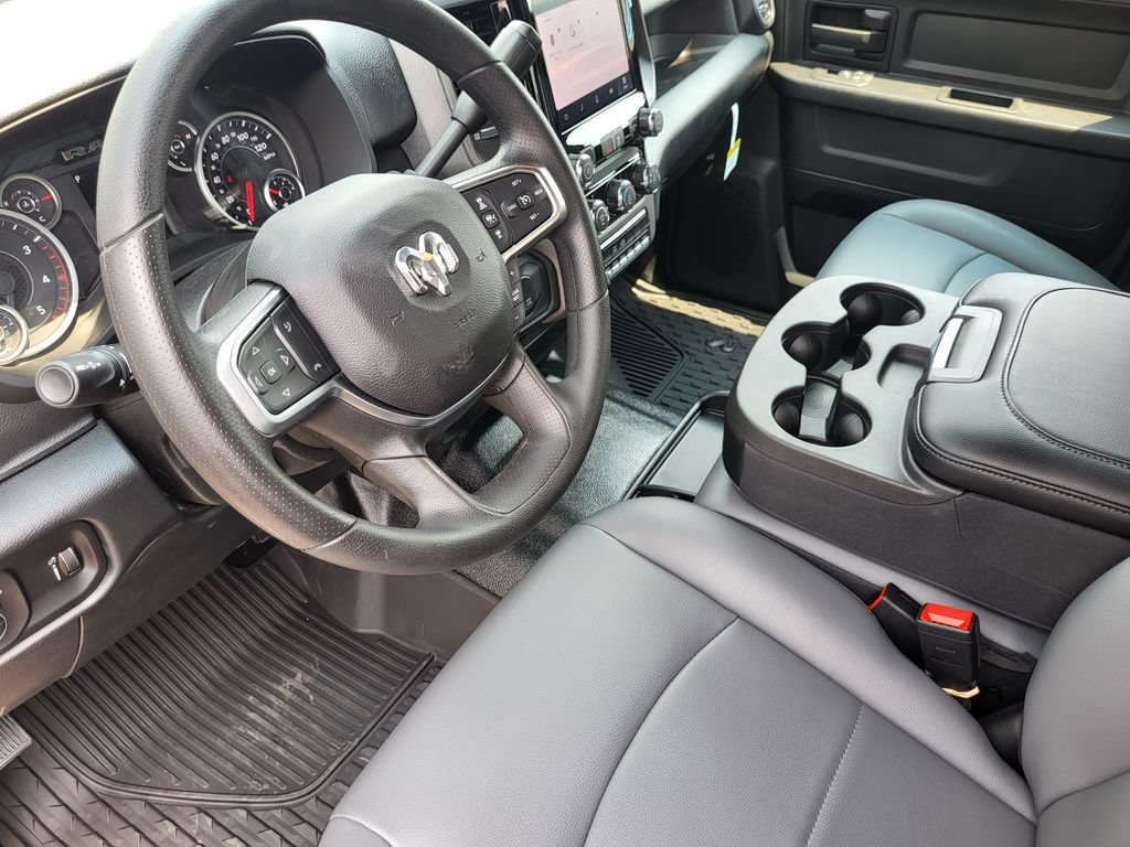 New 2026 RAM 2500 Tradesman w/ Bed Convenience Group AWD/4WD image 13