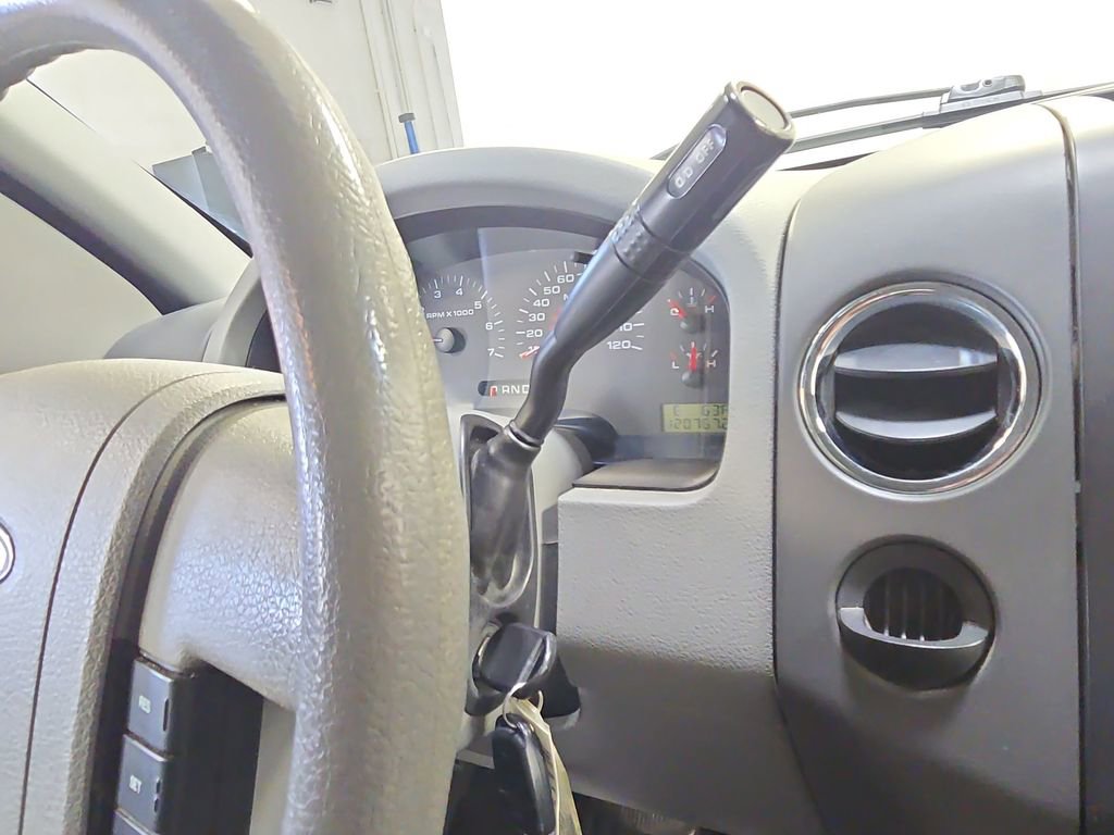 Used 2008 Ford F150 XLT RWD image 22