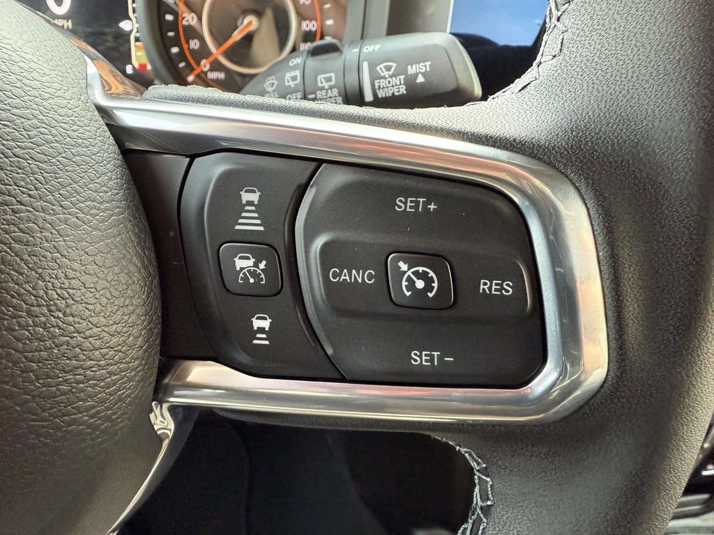 New 2026 Jeep Wrangler Unlimited Sahara AWD/4WD image 28