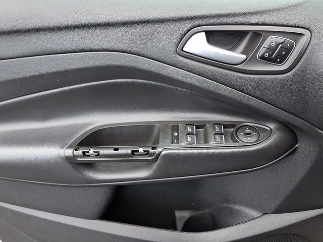 Used 2017 Ford Escape Titanium image 12