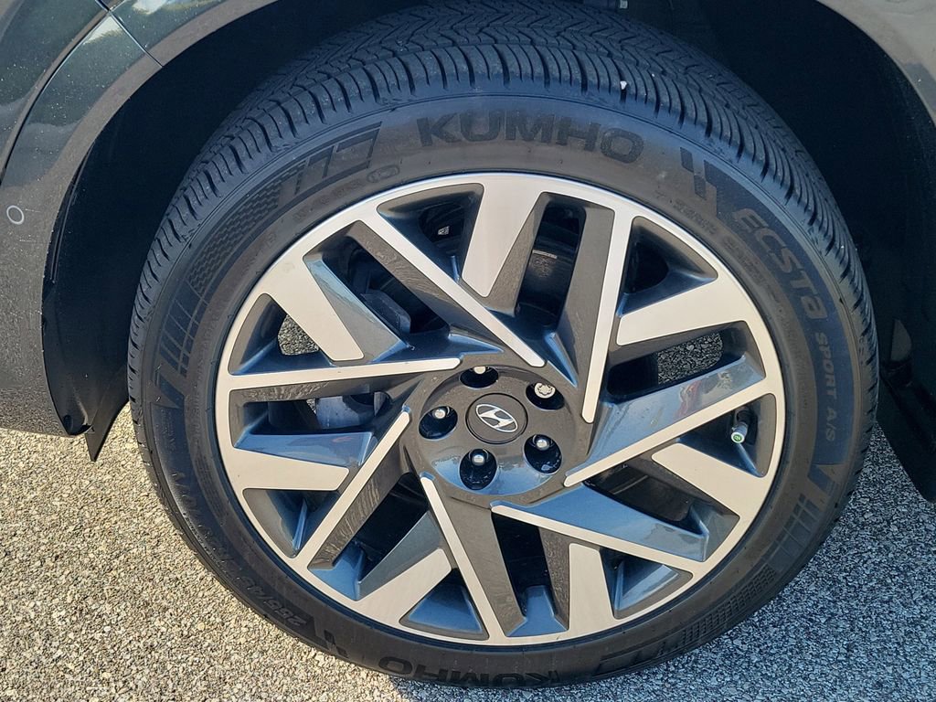 Used 2023 Hyundai Santa Fe Calligraphy image 12