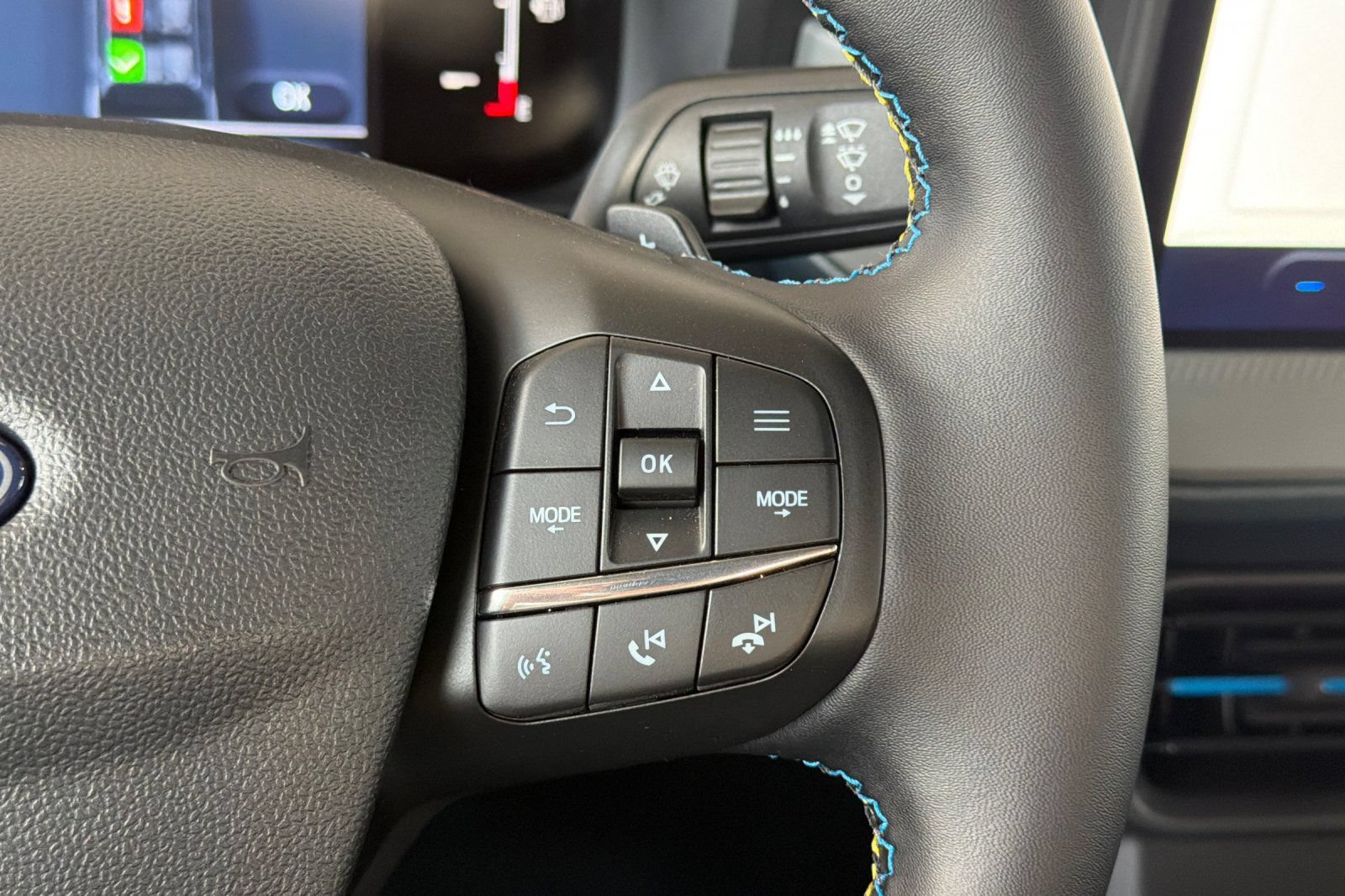 New 2026 Ford Maverick Lobo AWD/4WD image 26