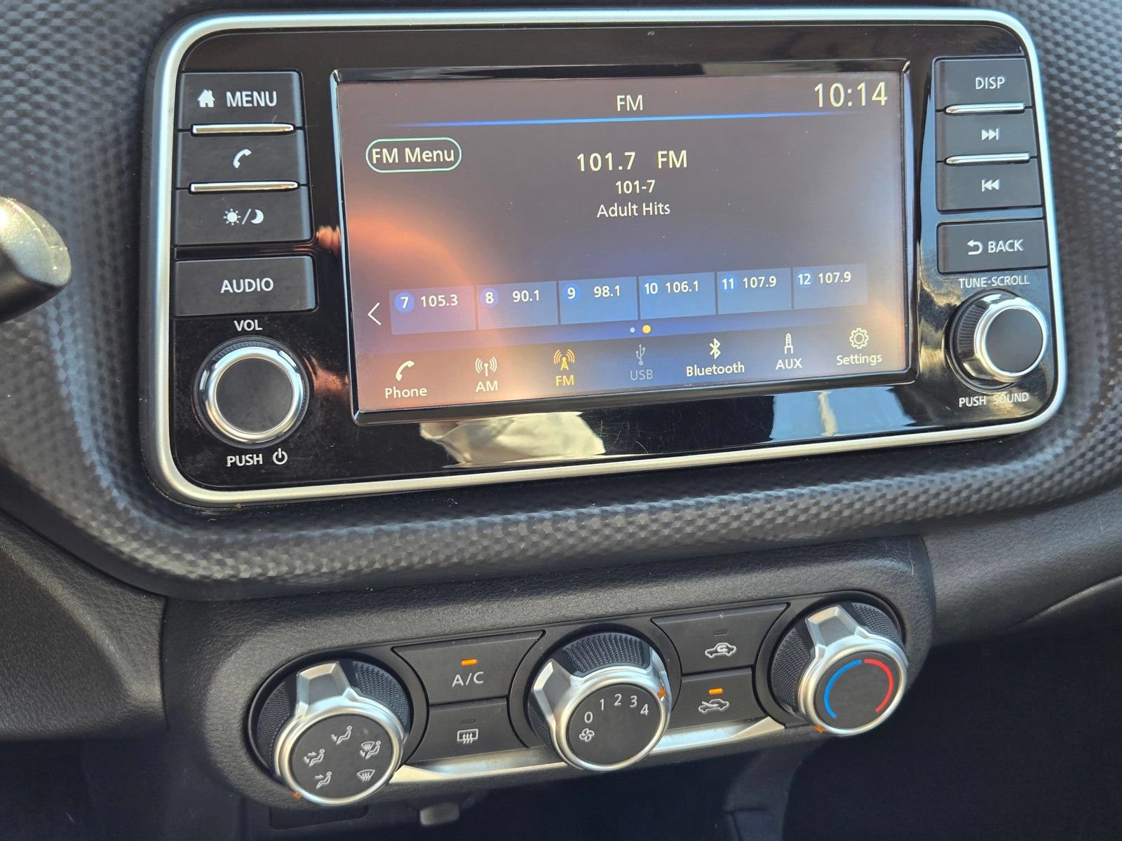 Used 2025 Nissan Kicks Play S FWD image 13