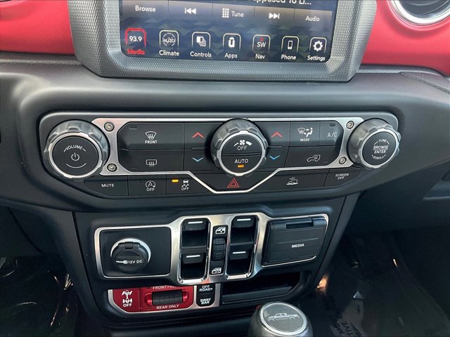 Used 2023 Jeep Gladiator Rubicon AWD/4WD image 23