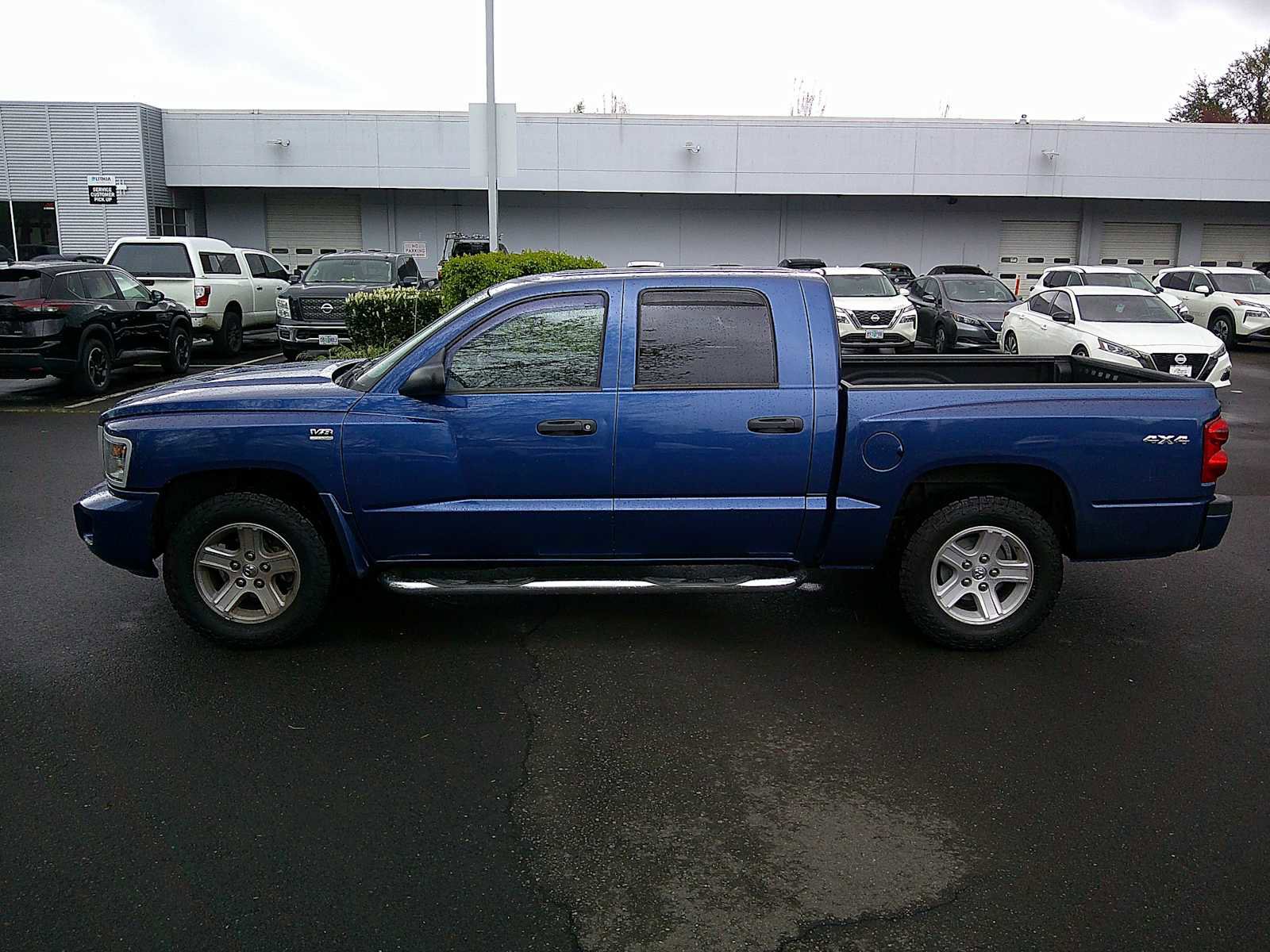 Used 2011 Dodge Dakota Big Horn image 2