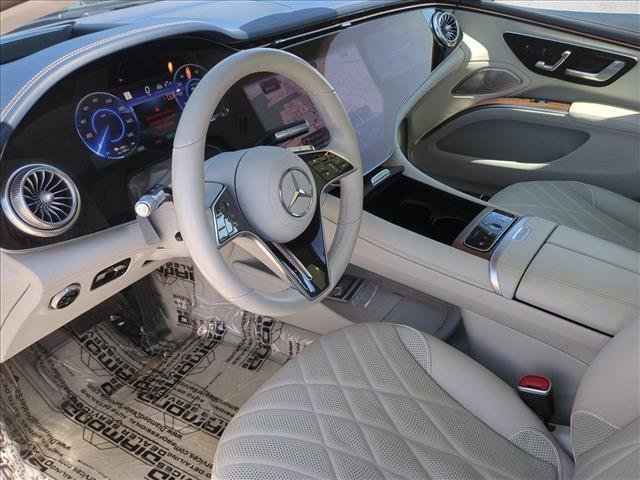 Used 2022 Mercedes-Benz EQS 580 4MATIC Sedan image 10