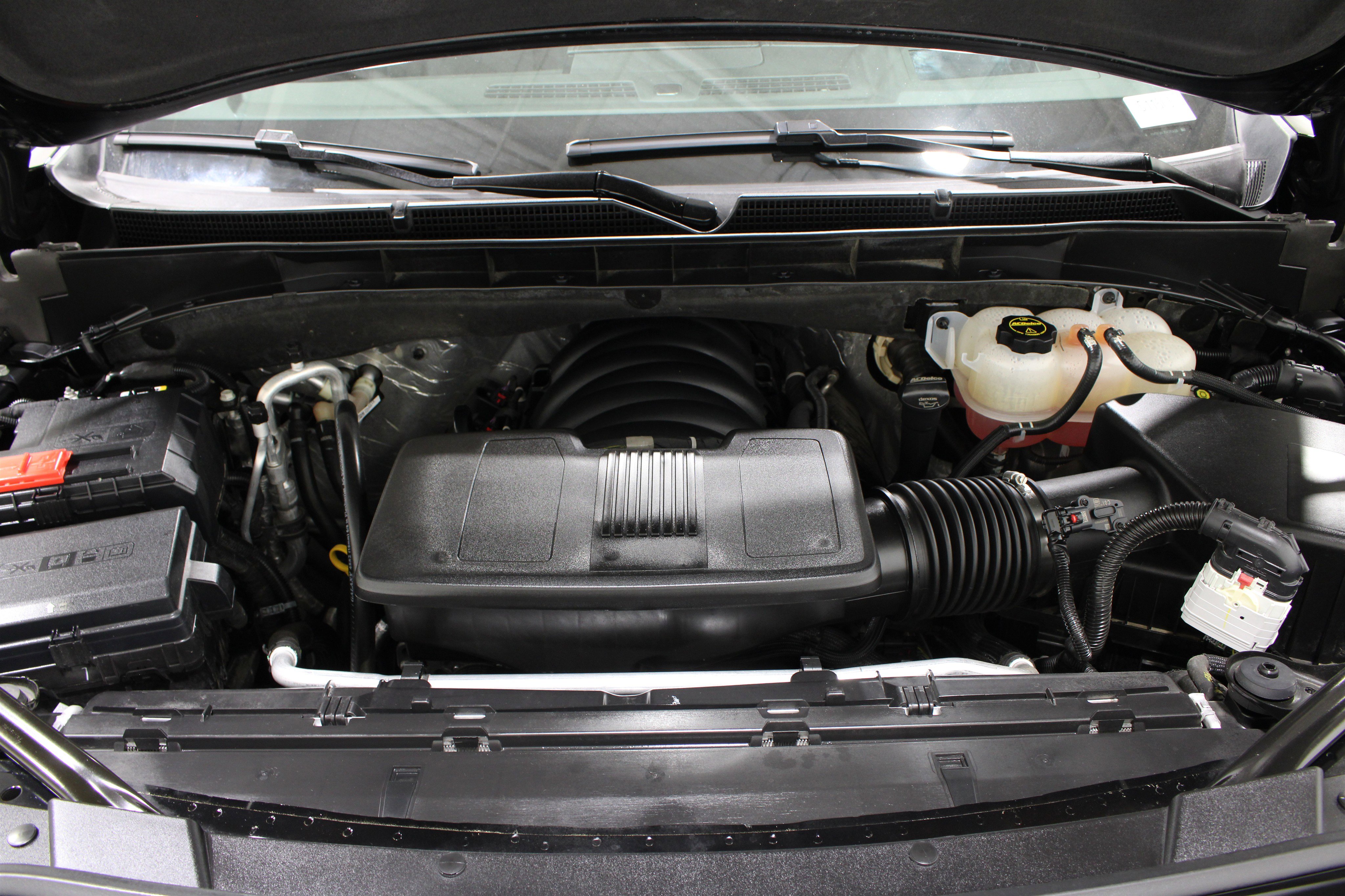 Used 2025 GMC Yukon Denali w/ Denali Reserve Package image 44