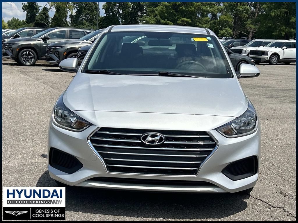 Used 2022 Hyundai Accent SE FWD image 2
