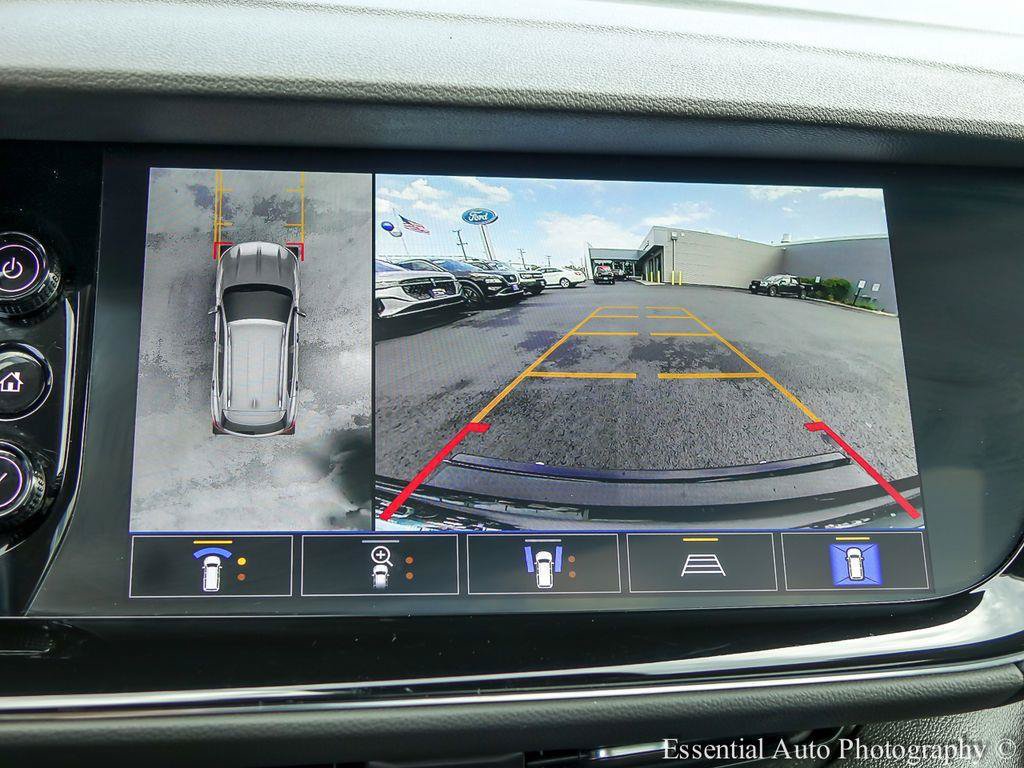 Used 2023 Buick Envision Avenir AWD/4WD image 18
