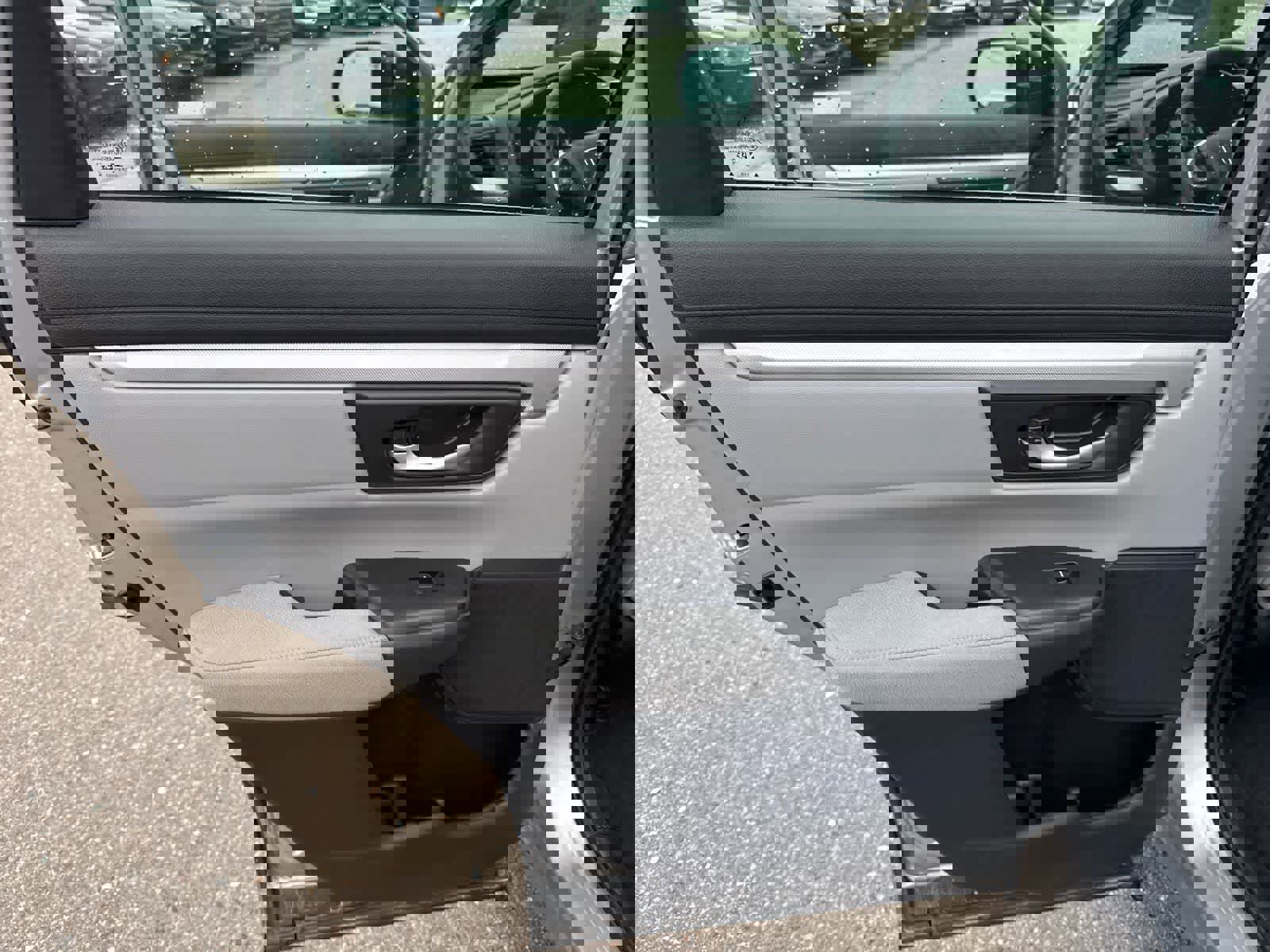 Used 2018 Honda CR-V LX image 17