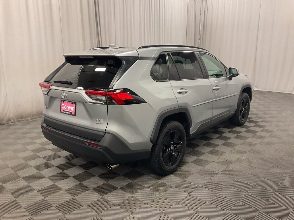 Used 2021 Toyota RAV4 XLE w/ XLE Grade Weather Package AWD/4WD image 36