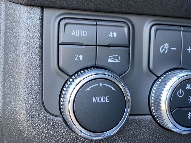 Used 2024 GMC Yukon XL SLT w/ SLT Luxury Package image 37