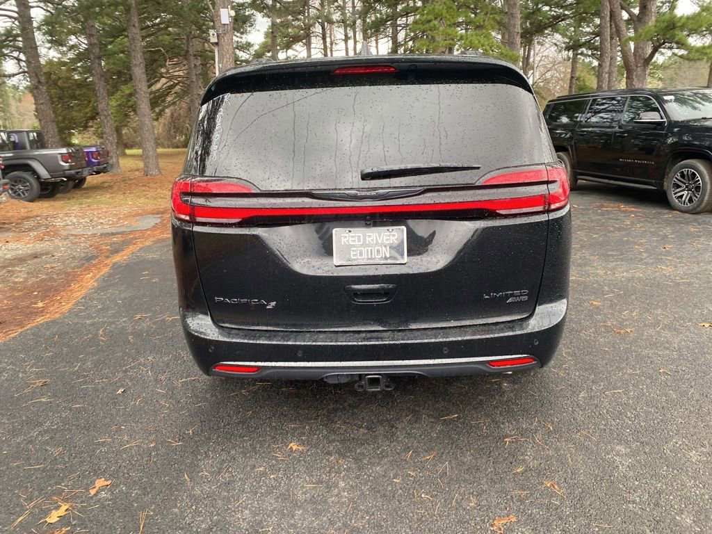 New 2026 Chrysler Pacifica Limited w/ S Appearance Package image 6