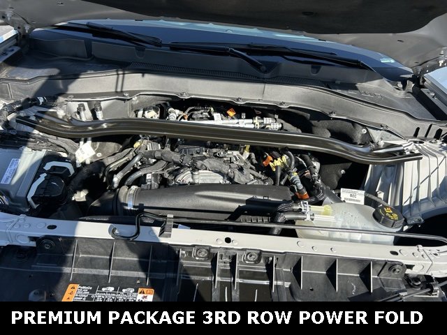 Used 2025 Ford Explorer ST-Line w/ Premium Package image 11