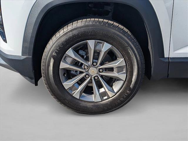 New 2026 Chevrolet Equinox LT w/ Convenience Package II FWD image 10