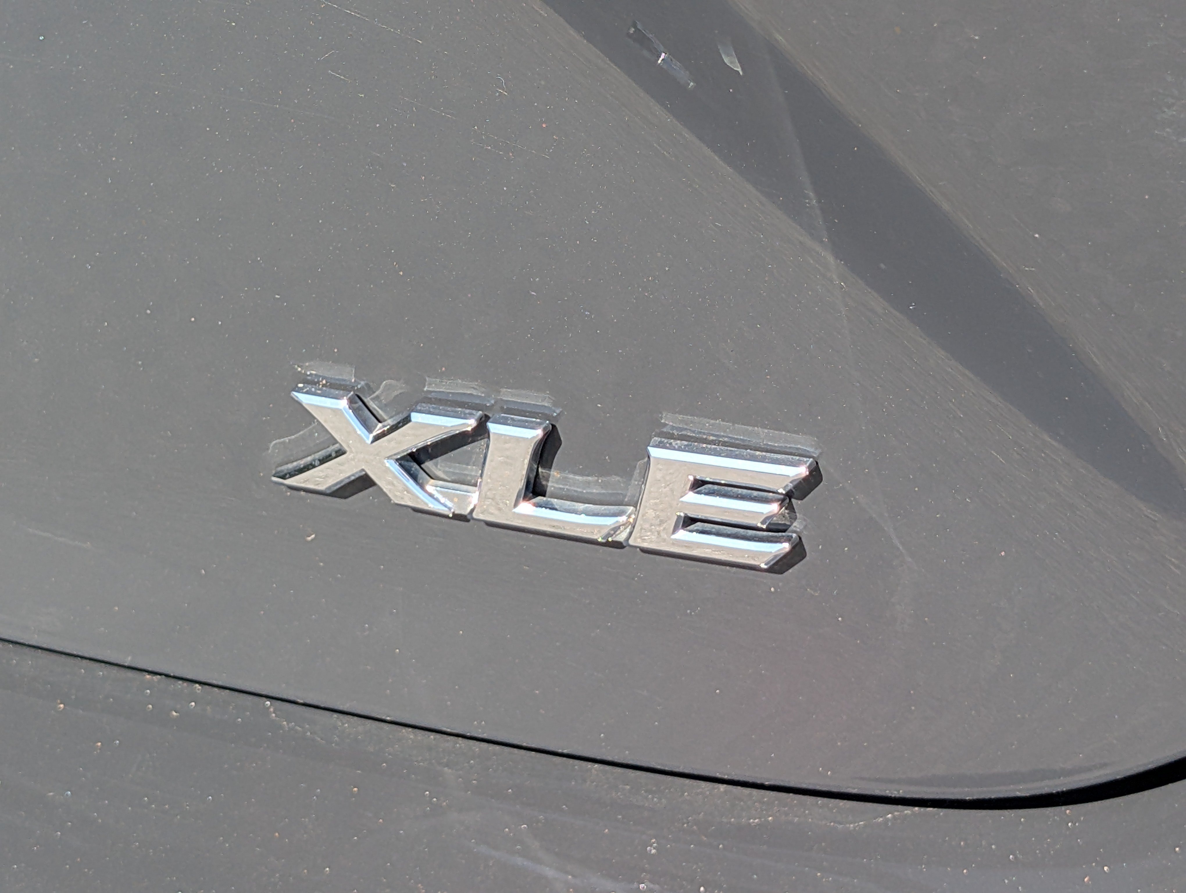 Used 2025 Toyota Camry XLE FWD image 9