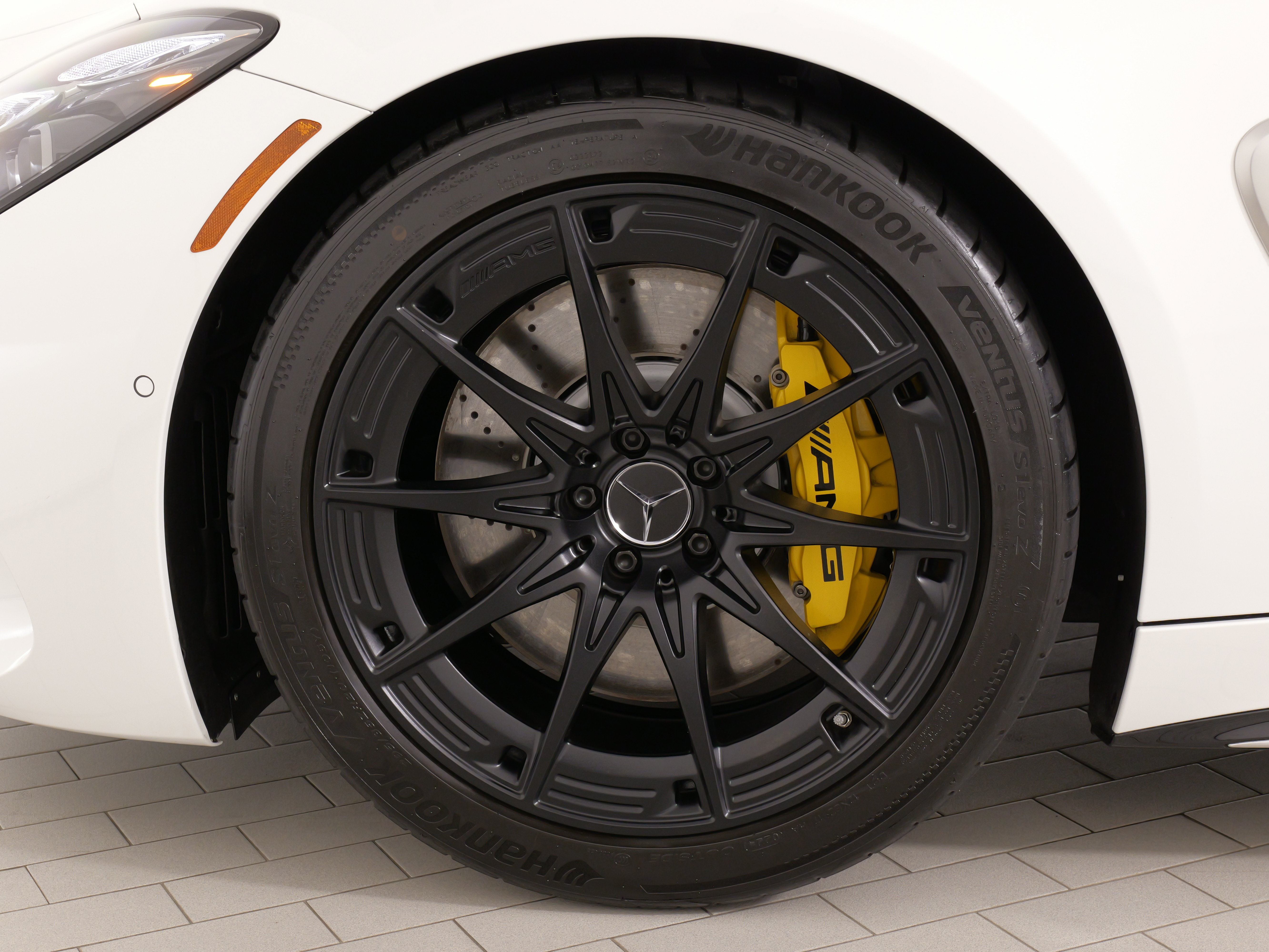 Used 2025 Mercedes-Benz AMG GT 63 image 58