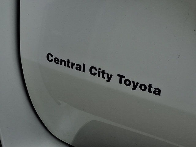 Used 2013 Lexus GX 460 AWD/4WD image 32