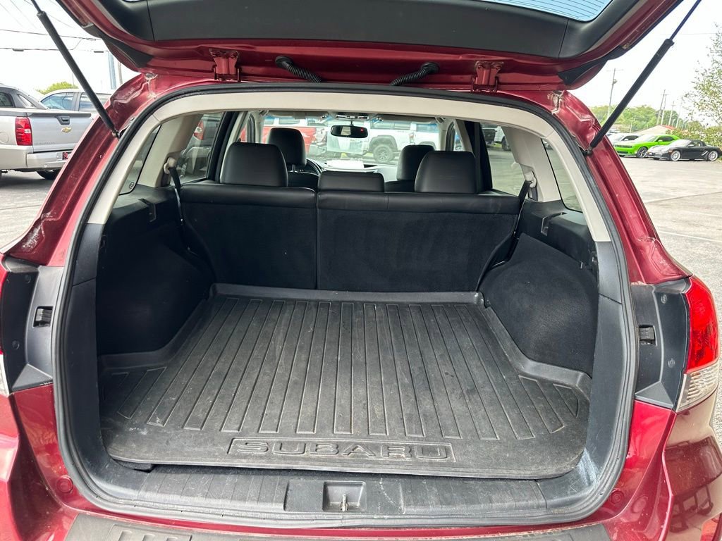 Used 2012 Subaru Outback 2.5i Limited AWD/4WD image 5