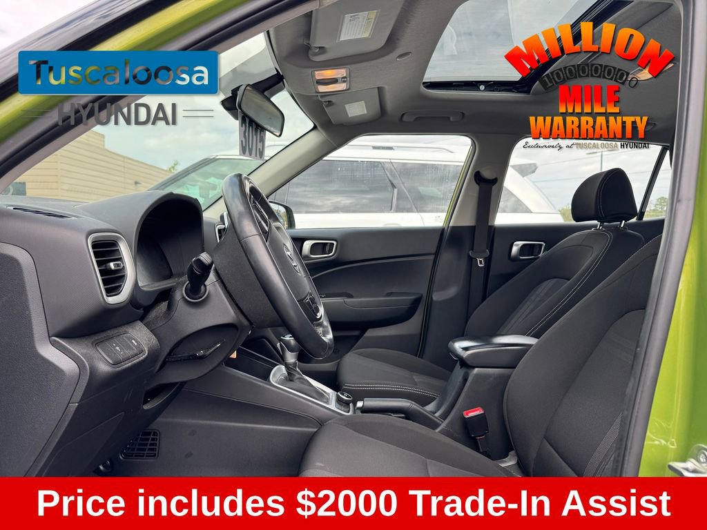 Used 2024 Hyundai Venue SEL image 8