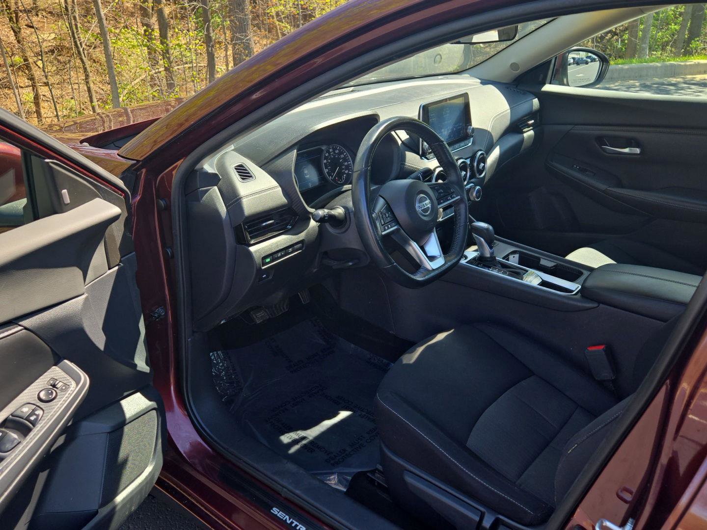 Used 2022 Nissan Sentra SV image 11