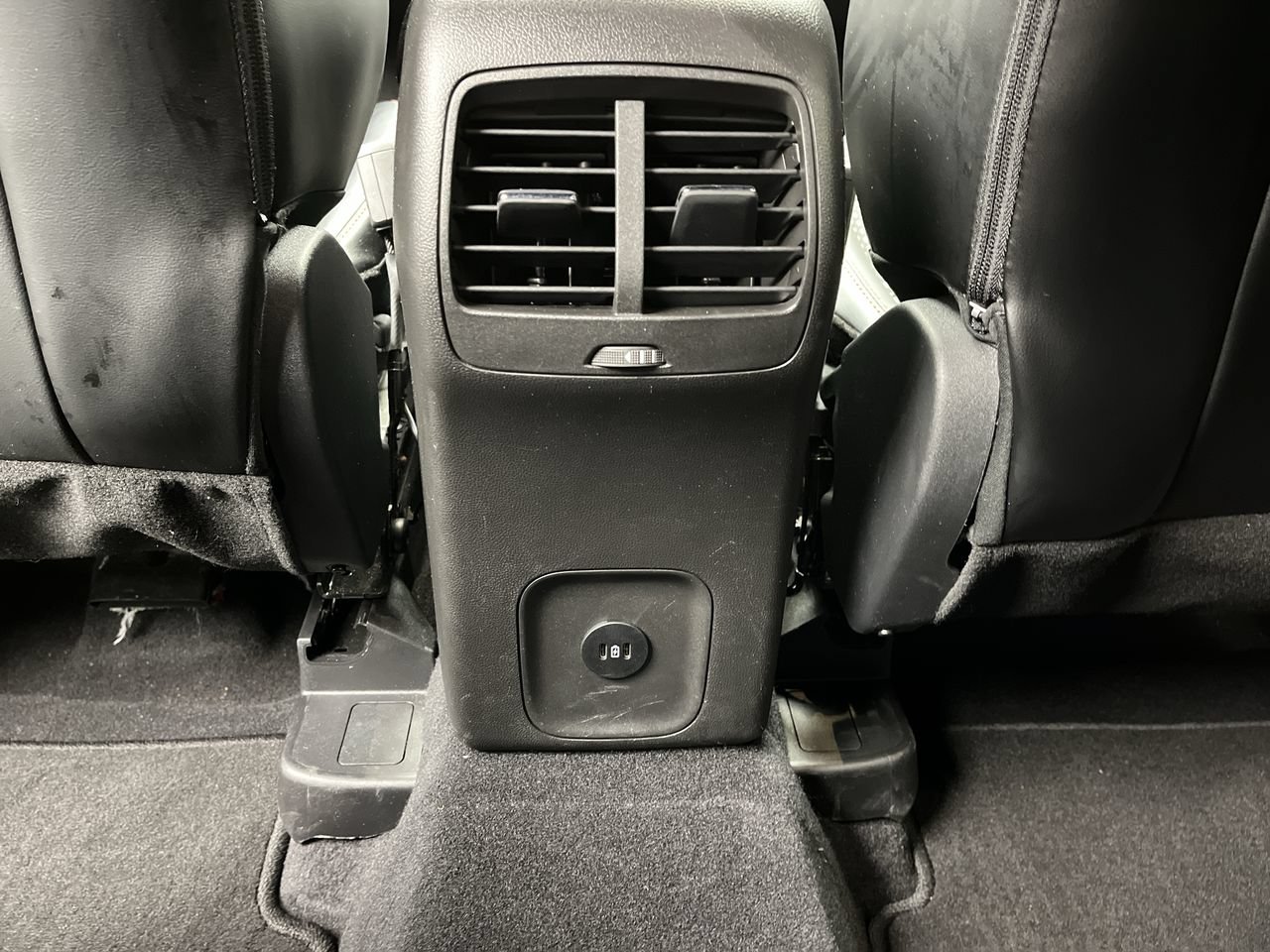 Used 2024 Ford Escape ST-Line w/ Tech Pack #1 AWD/4WD image 13