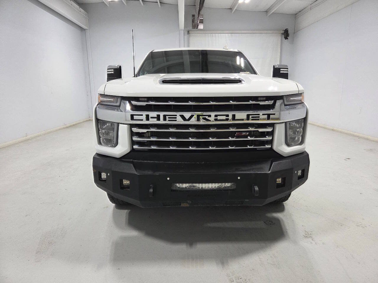 Used 2023 Chevrolet Silverado 2500 LTZ w/ LTZ Convenience Package AWD/4WD image 4