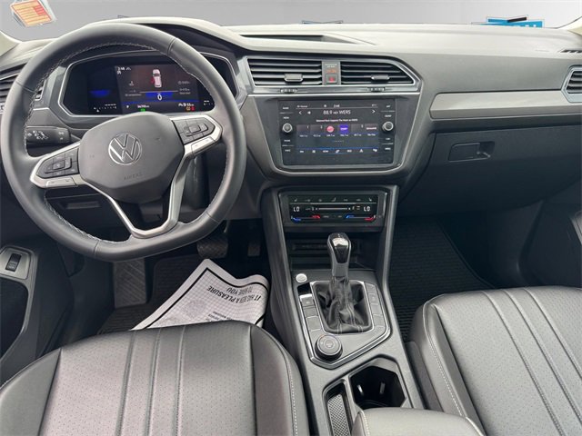 Used 2022 Volkswagen Tiguan SE image 10