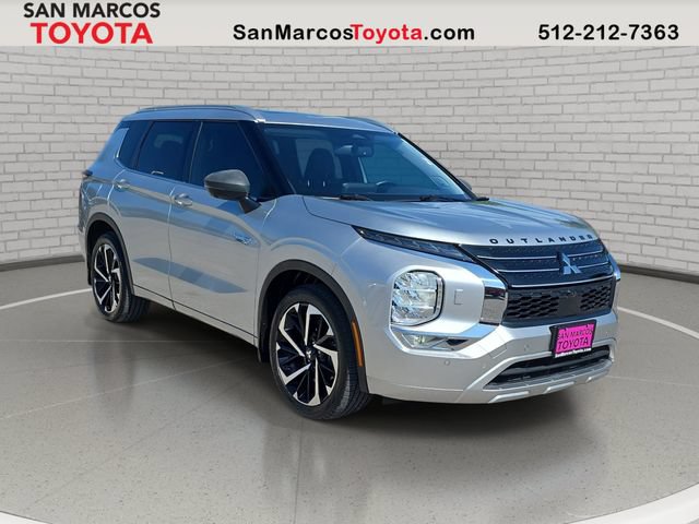 Used 2023 Mitsubishi Outlander 4WD Plug-In Hybrid image 3