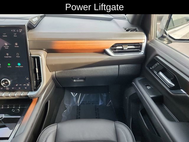 Used 2025 GMC Yukon XL Denali image 24