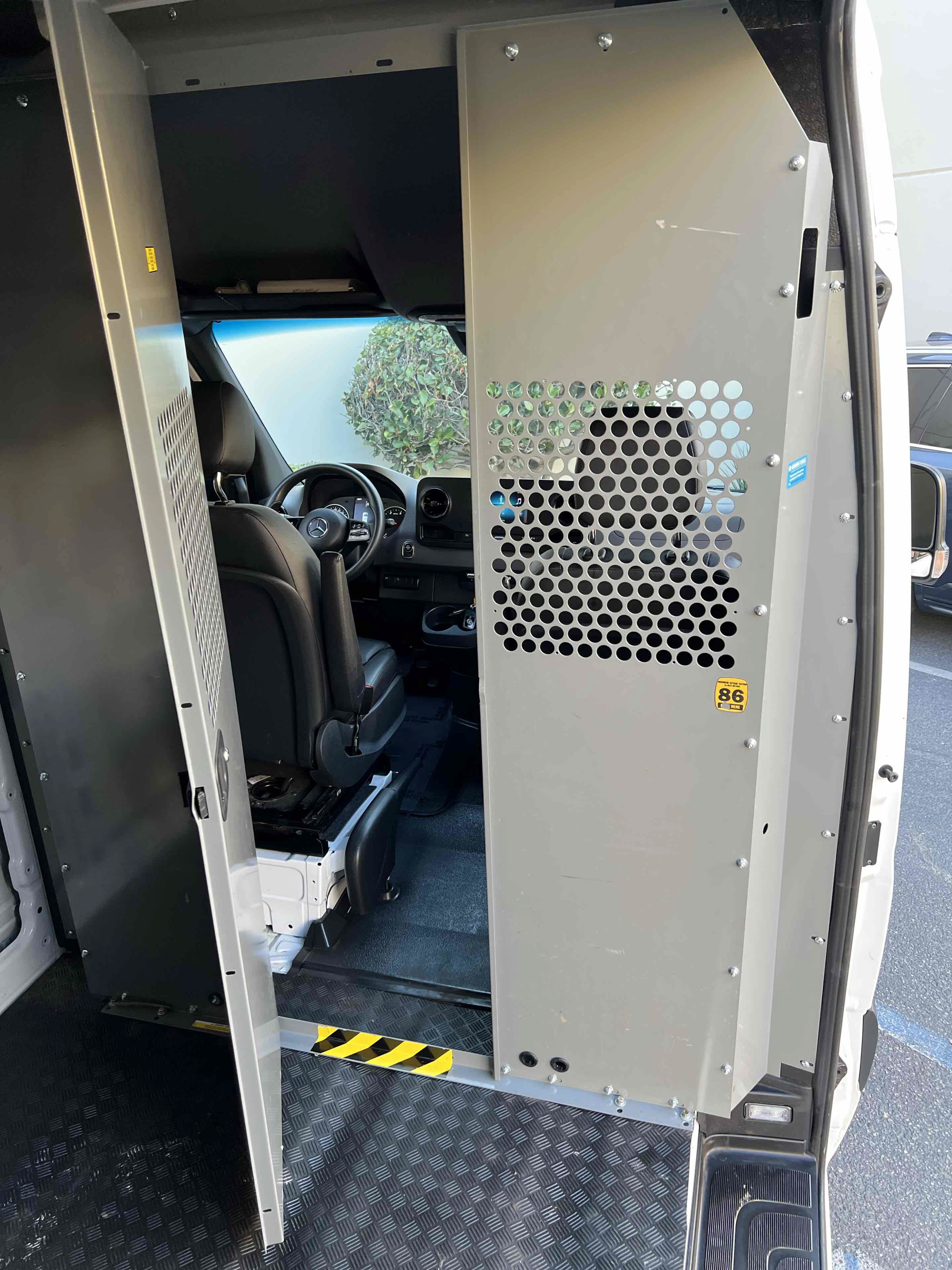Used 2022 Mercedes-Benz Sprinter 2500 image 60