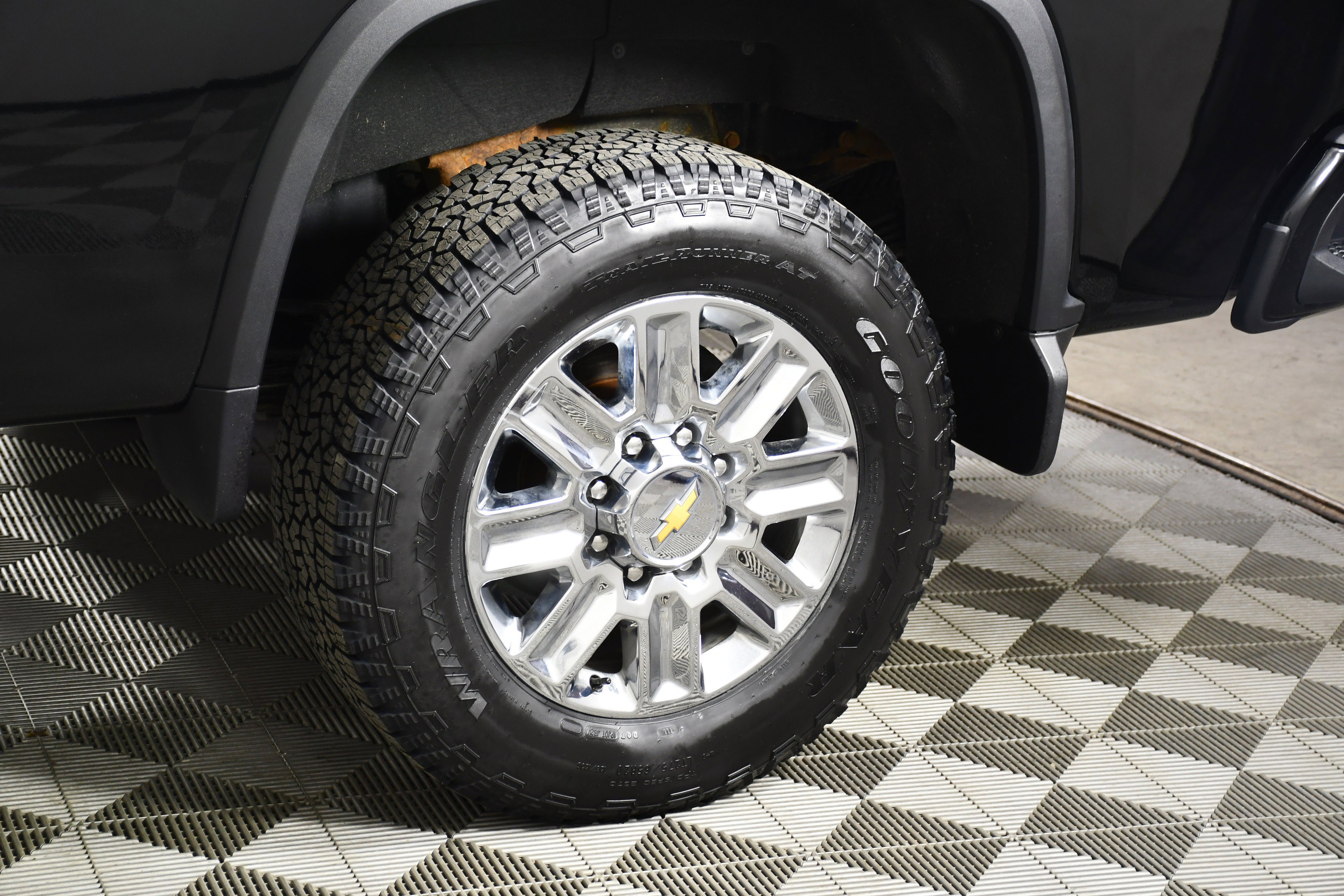 Used 2024 Chevrolet Silverado 3500 High Country w/ High Country Premium Package AWD/4WD image 59