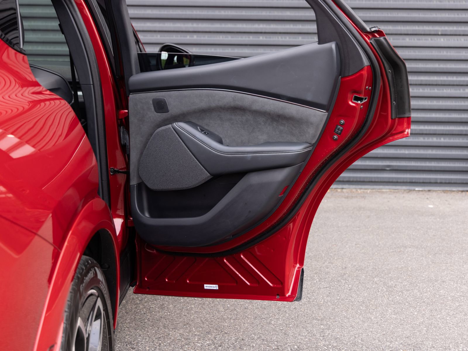 Used 2024 Ford Mustang Mach-E GT AWD/4WD image 27