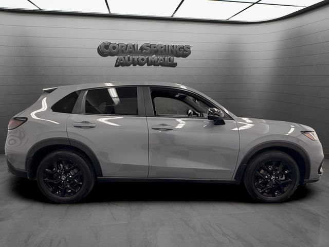 Used 2025 Honda HR-V Sport image 6