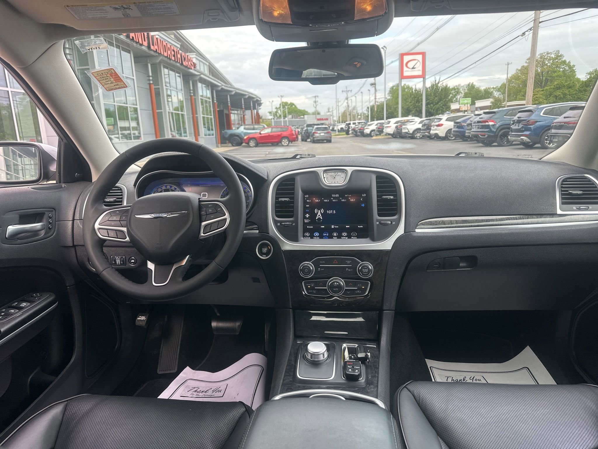 Used 2023 Chrysler 300 Touring L w/ Comfort Group AWD/4WD image 16