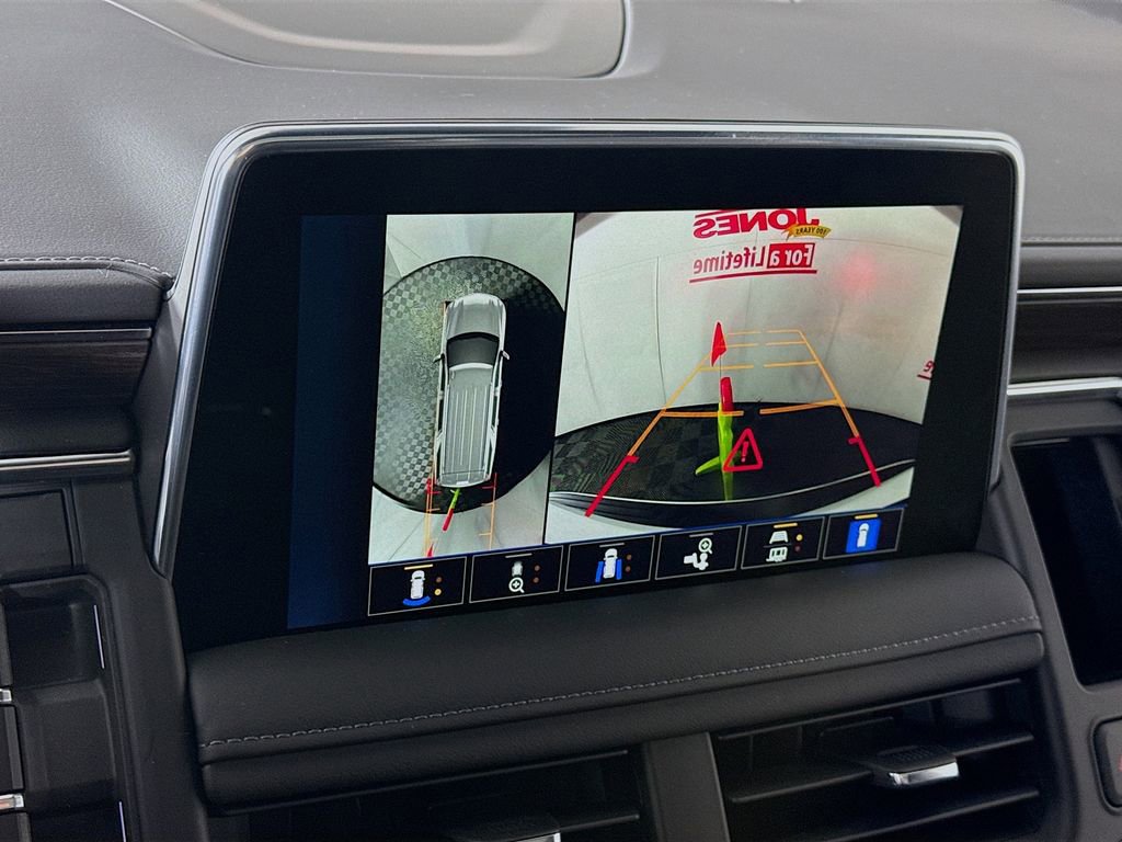 Used 2024 Chevrolet Tahoe Z71 w/ Z71 Off-Road Package image 6