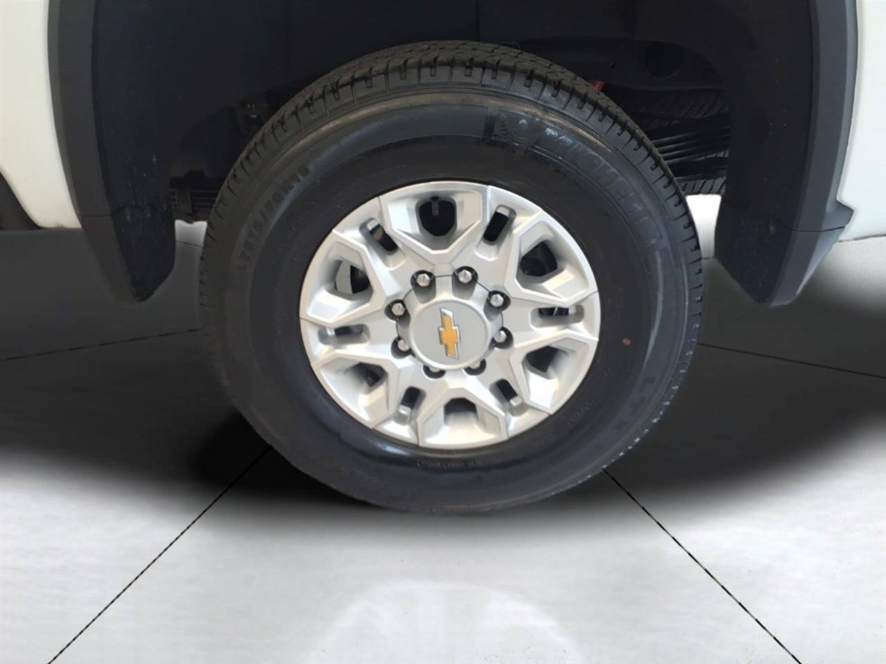 Used 2024 Chevrolet Silverado 2500 LTZ w/ LTZ Convenience Package AWD/4WD image 29