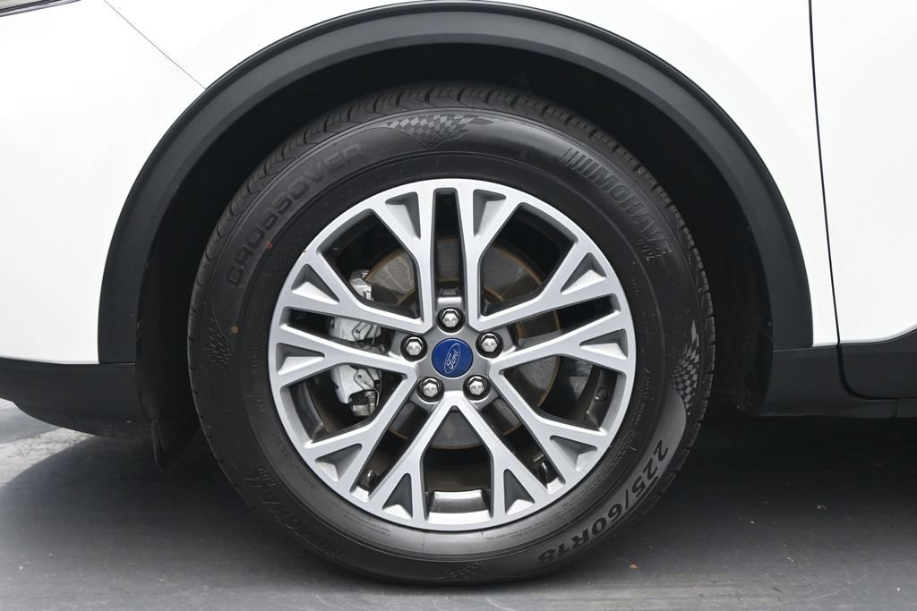 Used 2022 Ford Escape SEL FWD image 18