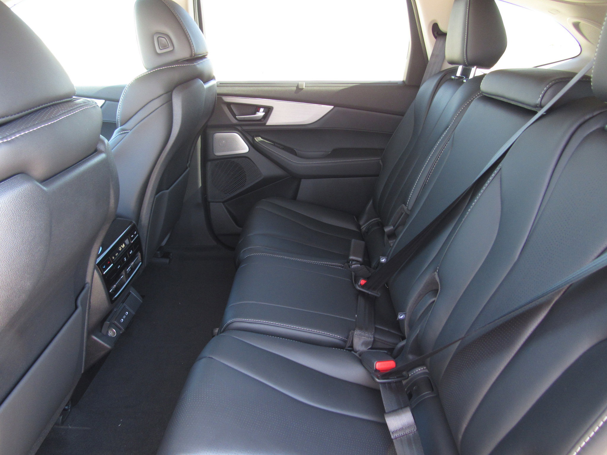 Certified 2026 Acura MDX FWD w/ Technology Package image 15