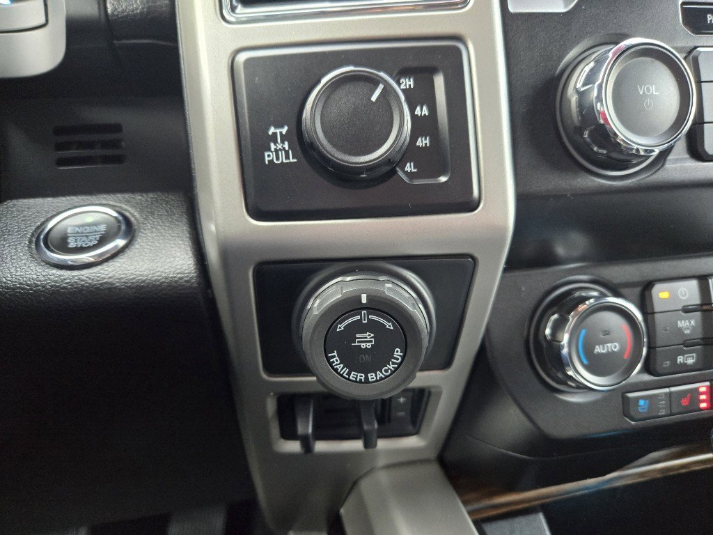 Used 2020 Ford F150 Lariat w/ FX4 Off-Road Package image 23