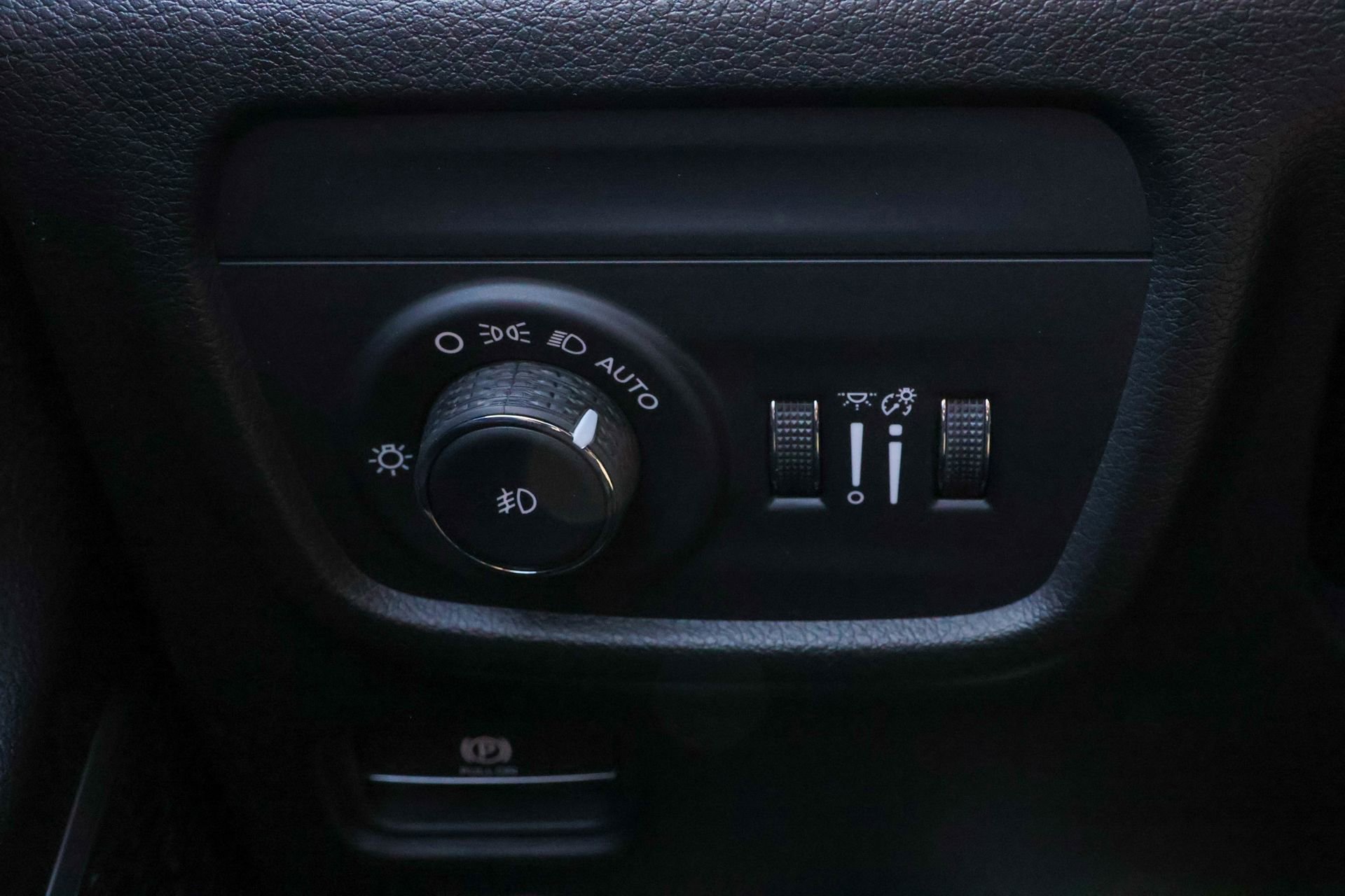 New 2026 Jeep Grand Cherokee Limited Reserve image 32